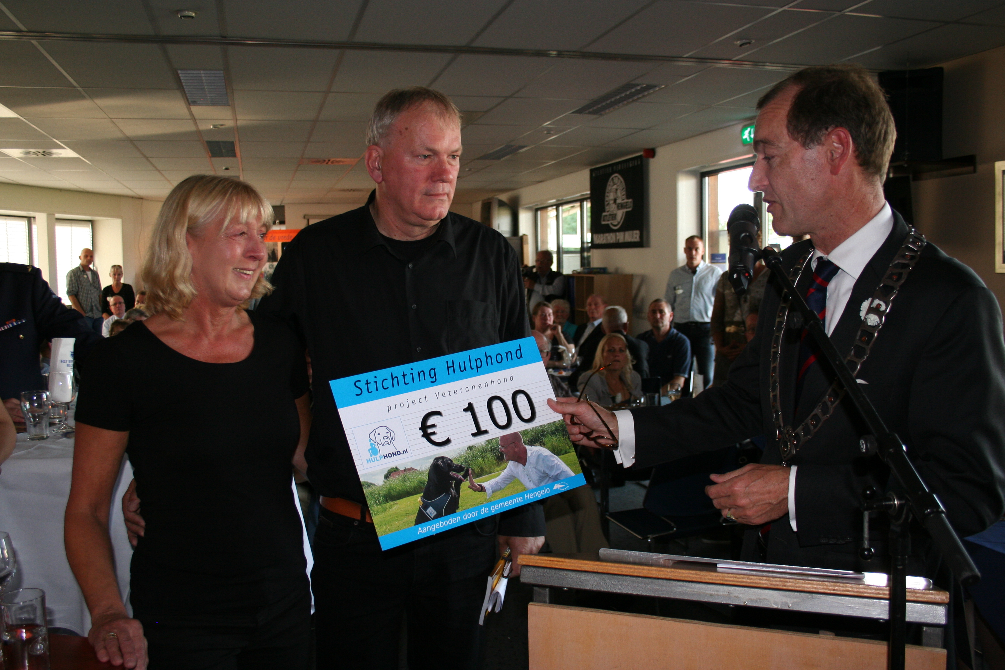 cheque hengelo